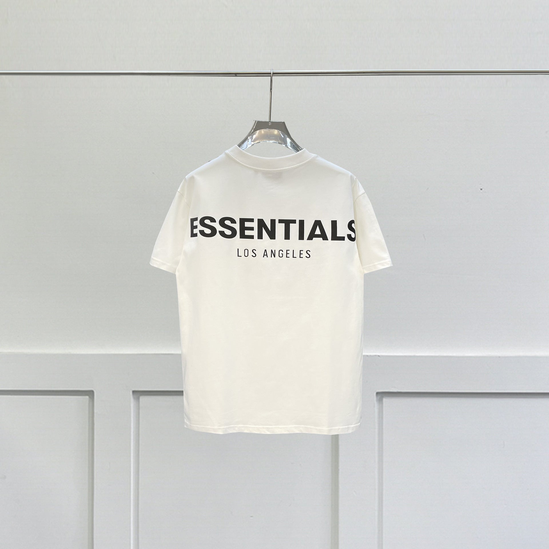 ESSENTIALS TEE