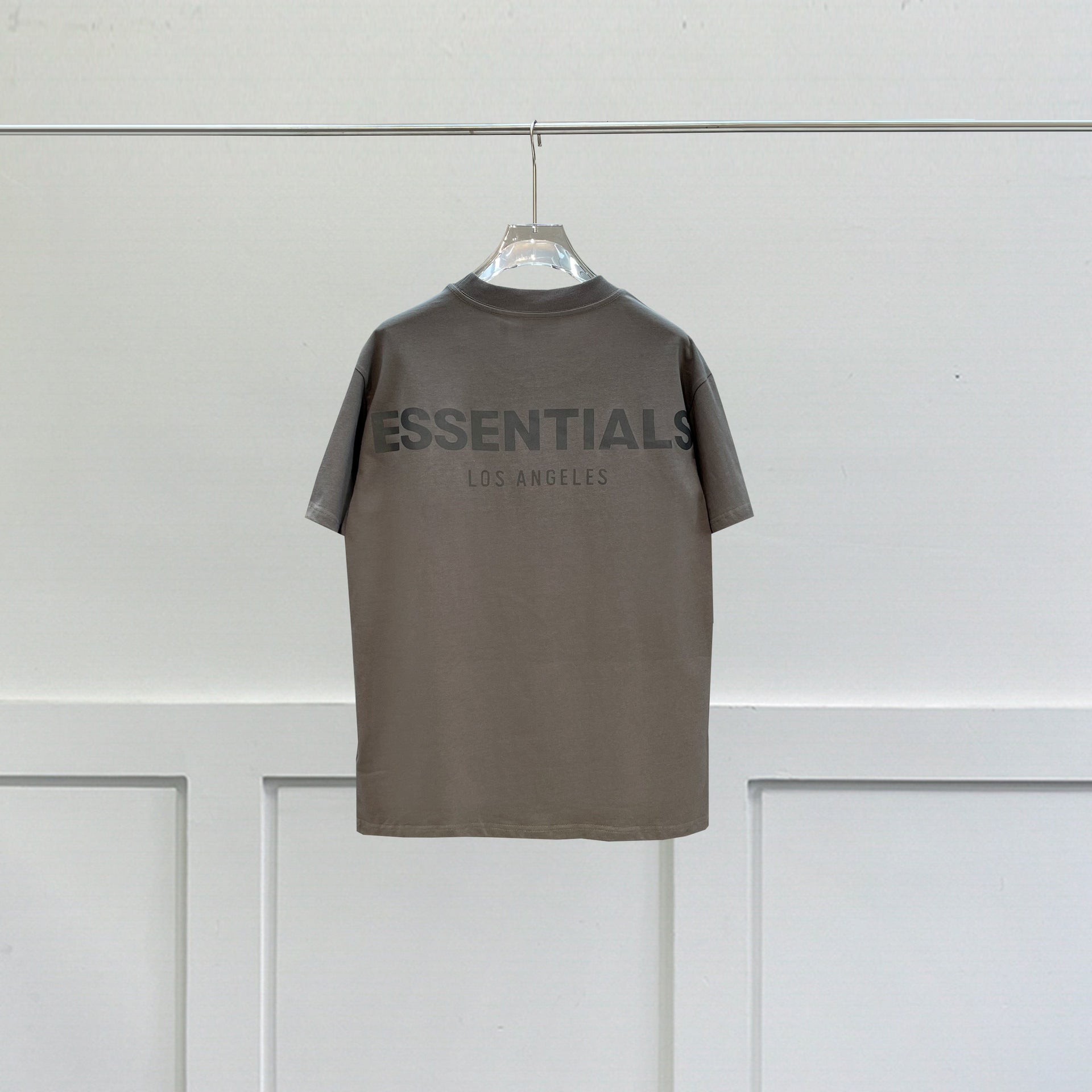 ESSENTIALS TEE